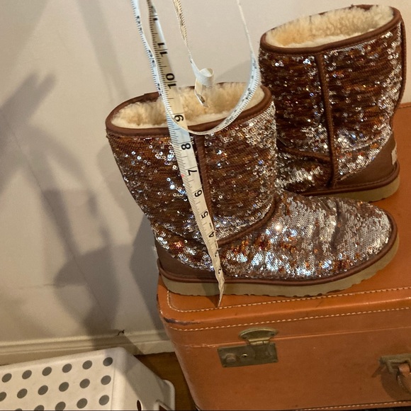 Rare Limited Edition Ugg Reversible Sequin Silver Leopard Cheetah Boots NWOT - Picture 10 of 10